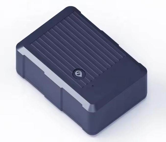 W18L 4G GPS locator